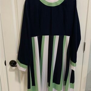 Figure flattering Navy/Green/White circle collar long sleeve with striped skirt!